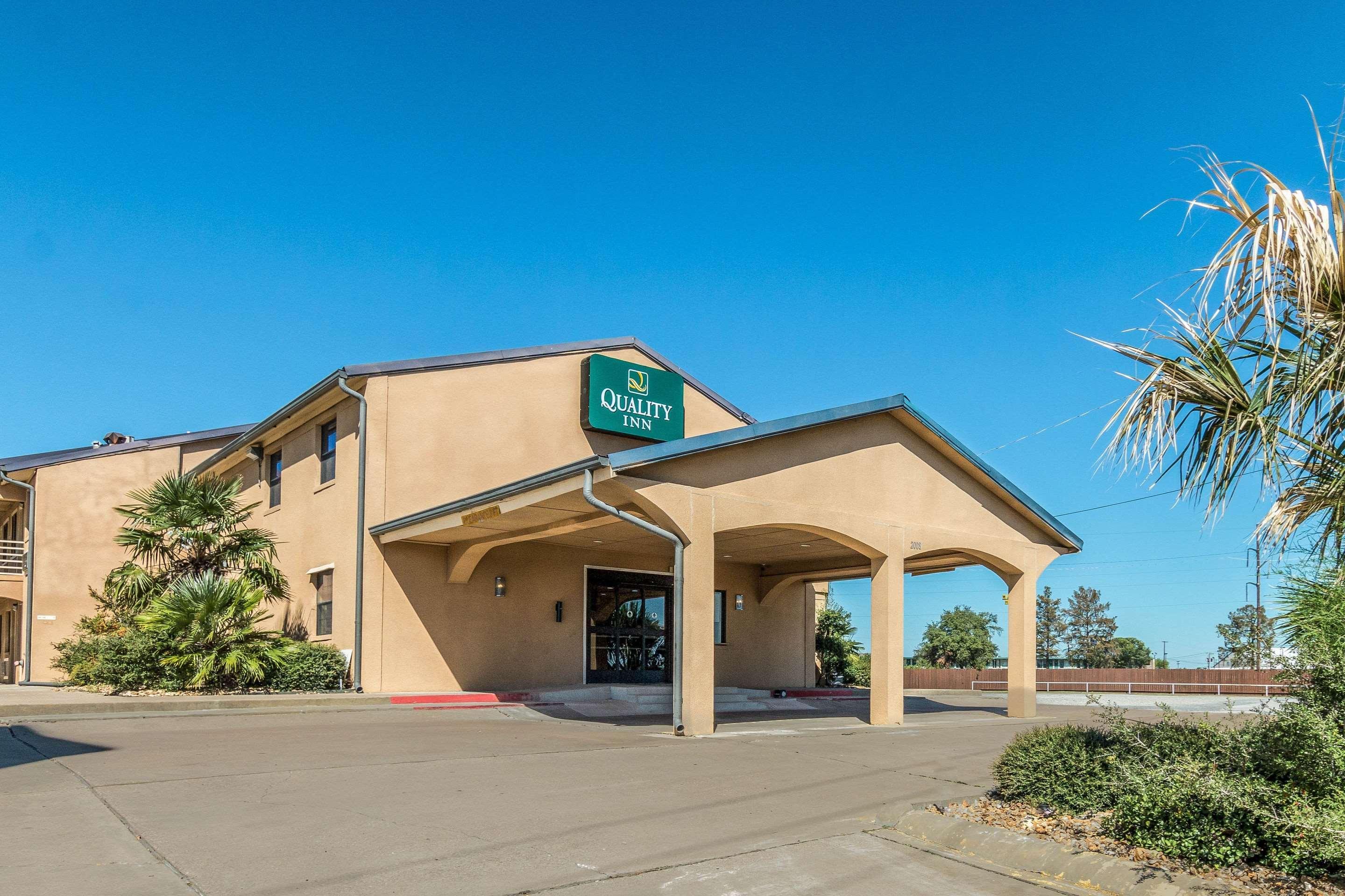 Quality Inn Корсикана Экстерьер фото